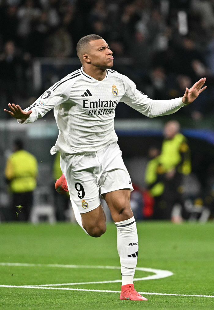 Who's Holan? Mbappe, hat-trick one-man show in front of 1% Guardiola...Real Defeat Man City 31 to advance to the round of 16