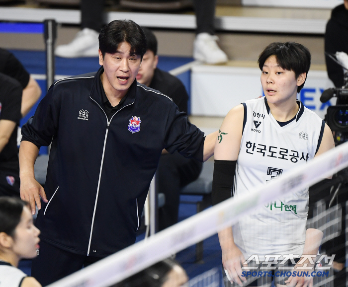 18-year-old youngest's bold clinch, 37-year-old veteran also stuck