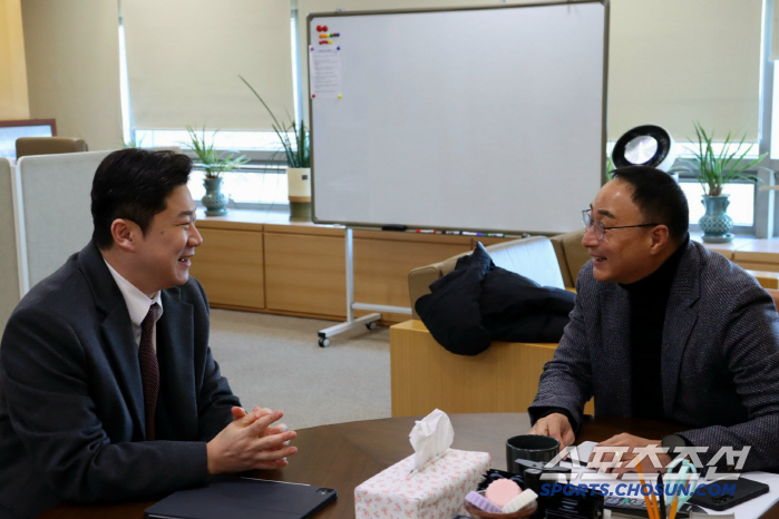 Rep. Jin Jong-oh of the Shooting Emperor visited the Jincheon Training Center to listen to the voices of senior and junior X leaders and actively support them