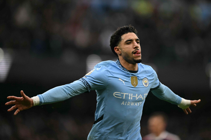 Shocking! Man City manager Pep's bold rebuilding plan decides to sell eight big stars