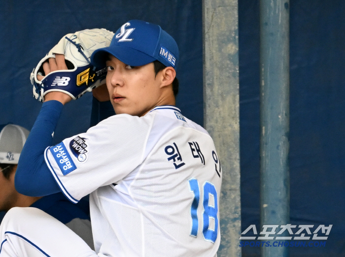 Won Tae-in's camp's third bullpen pitching, the very scene that Samsung fans waited for. Meat's catch is amazing. 