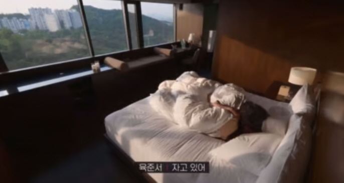 Isian's my girl...Yuk Jun-seo indirectly acknowledges the romantic relationship between the 4th hotel bed scene (SC Issue)