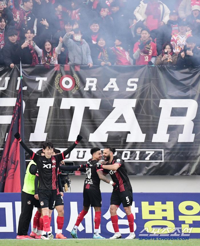 Welcome, it's your first time doing part one, right? Anyang coach Yoo Byung-hoon, who is at a fast tempo in Seoul