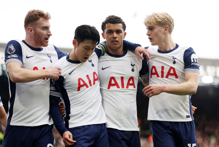 Captain Son Heung-min flew, the season's best one-man show 910 assists Tottenham to win 41 games against Ipswich → 3 consecutive league wins 