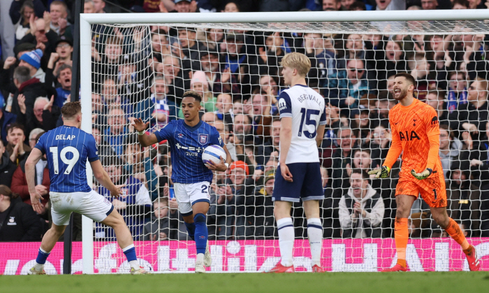 Captain Son Heung-min flew, the season's best one-man show 910 assists Tottenham to win 41 games against Ipswich → 3 consecutive league wins 