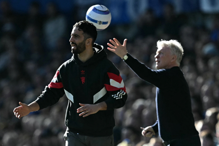 The culprit is The Licht! PK Stolen Everton → Manchester United revived after dying...Moyes Fury Explodes