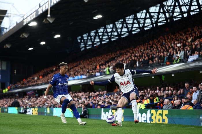 I'm still hungry, Heungmin! With multi-help against Ipswich, he scored his 11th EPL goal and 70 assists, and Beckham  Kane was not able to achieve it