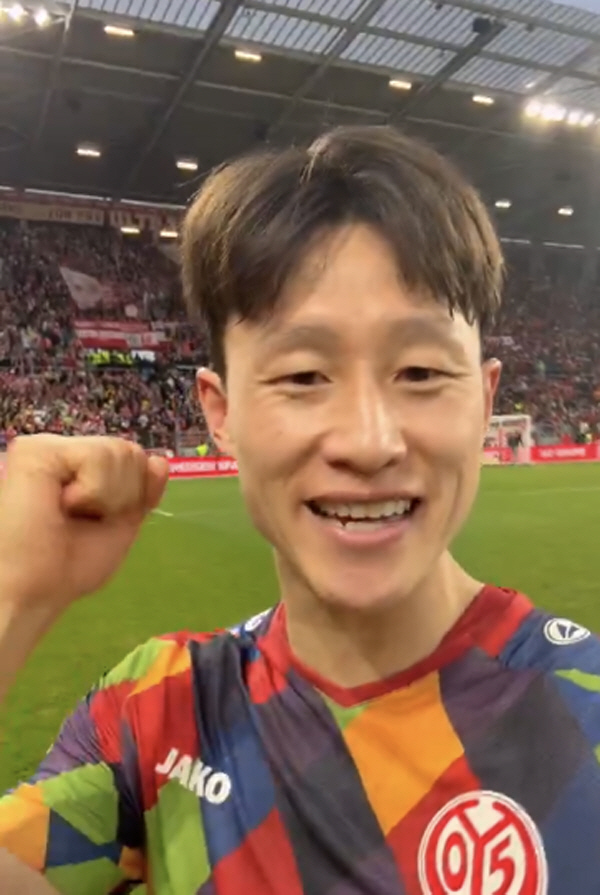 Am I still on the bench? Shining Lee Jae-sung, Kicker Lee Ju's team selected in two months...1 goal and 1 assist after replacement → looks career high