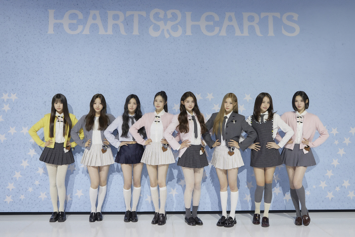 SM’s New Girl Group Hearts2Hearts Debuts Alongside KiiiKiii