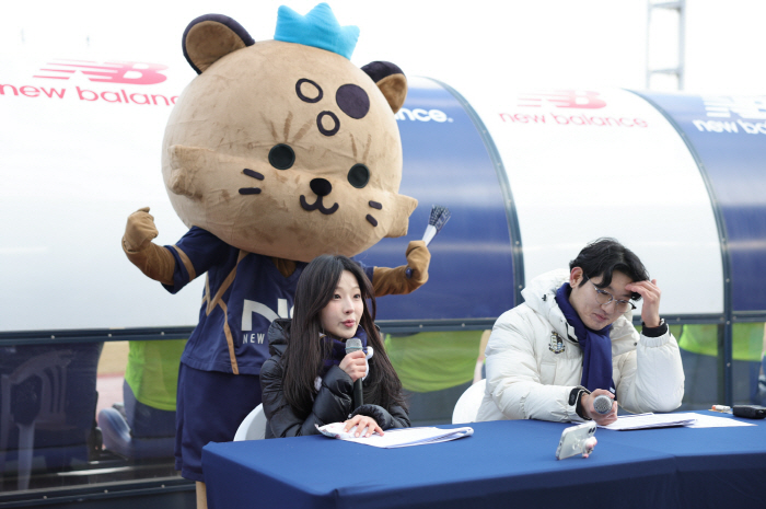 All the new students, come together! Seoul E-Land to start anew with fans at home game against Jeonnam