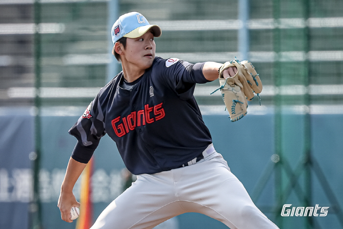 Japan's Moon Dongju is scary! 300 million rookie Kim Tae-hyun's debut game good pitching → Gunpil Cho Se-jin's timely hit...Lotte's Defeat Against Orix 