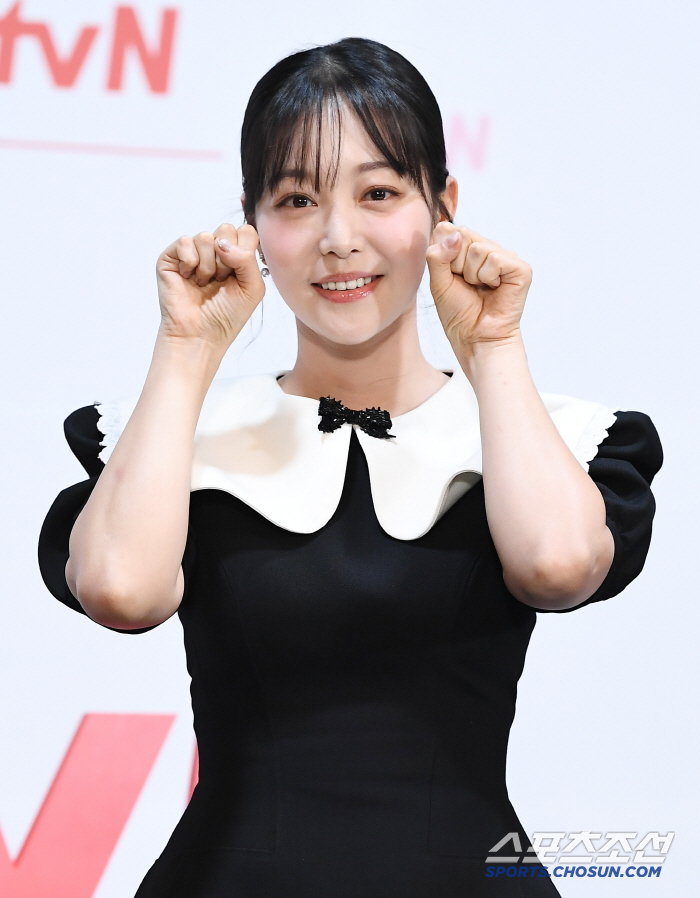  Kim Ga-eun, a romance fan at the Potato Research Institute