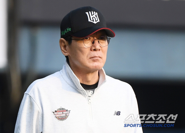 Isn't it for practice? Kang Baek-ho with 26 home runs, Kang Baek-ho with 32 home runs, and Rojas with 1st and 2nd home runs, coach Lee Kang-chul sincerely said, 'Even during the regular season, 