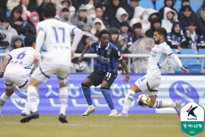 A battle between the favorites? Instead of scoring points, let's go!Mugosa's winning goal Incheon, Lee Ki-je and Kwon Wan-kyu leave Suwon 20 wins → 2 consecutive wins 