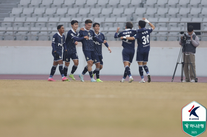  E-Land Jeonnam 11 draw, Jeonnam laughed at goal difference...Gimpo is undefeated after defeating Ansan