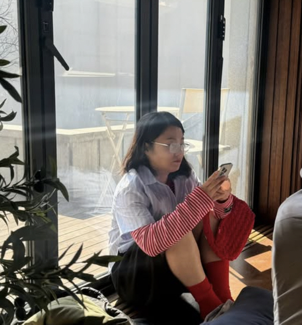 Park Na-rae Explodes Comments on the Bragging of 5.5 Billion Single-family House, Romantic House with Spring Sun