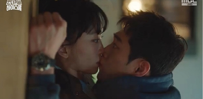  Seo Kang-jun, ♥ A surprise kiss with Jin Ki-joo...The highest viewer rating is 10.3% (undercover)