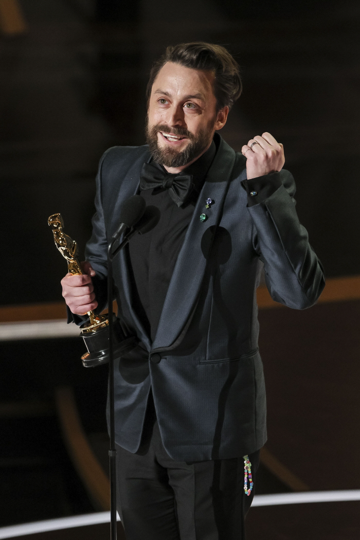  Macaulay Culkin's younger brother, Kieran Culkin, won the Best Supporting Actor Award → Confessing his plan for the second generation