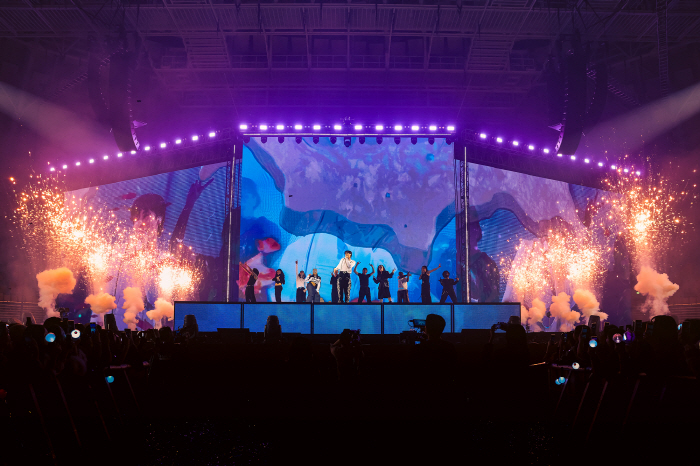 J-Hope Launches 'HOPE ON THE STAGE' Tour in Seoul | SportsChosun