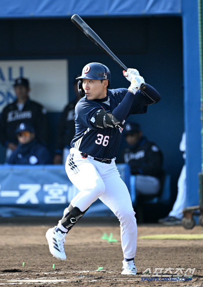 A huge trade show! It was worth sending the Rookie of the Year pitcher → Lee transfer student monopolized the camp MVP