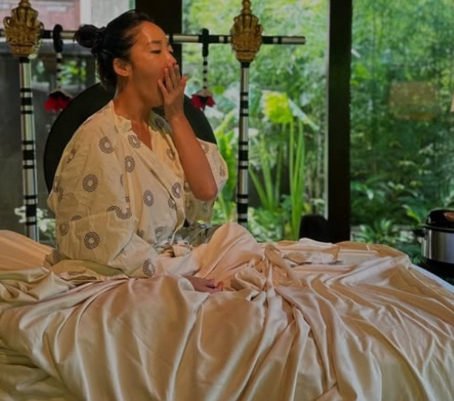  Settled in Bali after divorce...Lee Yun-jin Reveals Luxurious Full Villa Life with Daughter