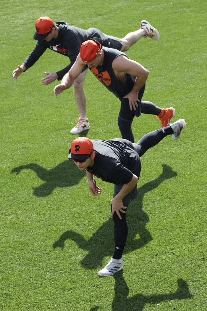 Right field, which Lee Jung-hoo calls his big brother, is the height of his optimistic personality, but the last season in SF?