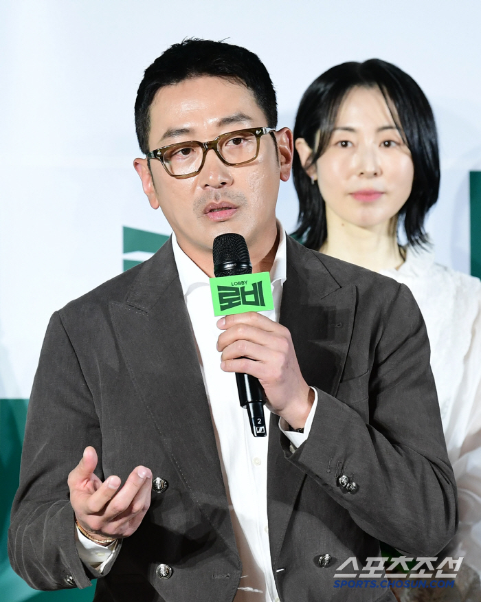  Come back as a director after 10 years...Will Jungwoo Ha, Chungmuro ★ Lobby for Clooney succeed (Roundup)