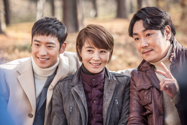 I caught Signal 2 shooting for the first time in 10 years..Fatty Cho Jin-woong → Cute Lee Je-hoon is shocked. 