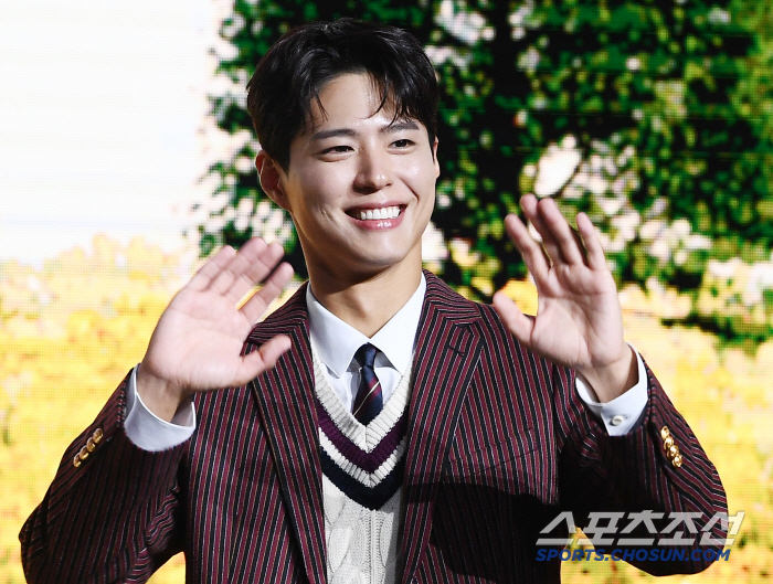  Park Bo Gum, forever healing smile