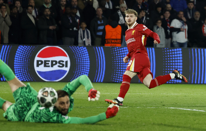 Are you mad because it's Liverpool? Conate's shoulder bread towards Barcoli, Bon Ferdinand. That's a no-brainer, Liverpool was lucky