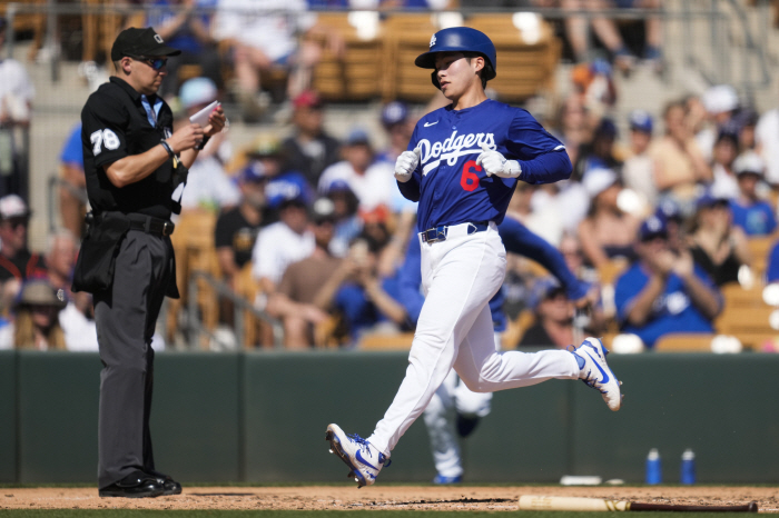 Heat of the fighting spirit made of feet, Kim Hye-sung batting average of 0.158 infield hit → home run → infield hit, when will a general outfield hit be made