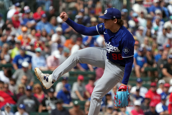 Heat of the fighting spirit made of feet, Kim Hye-sung batting average of 0.158 infield hit → home run → infield hit, when will a general outfield hit be made