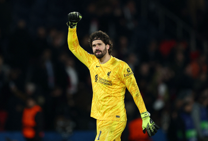 It was my life game! Alisson's crazy save against PSG X crazy stat! 9 Super saves and GK One Man Show 