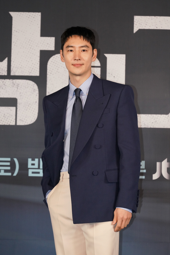 Lee Je-hoon, wife, daughter, and technology of negotiation..More than having a family