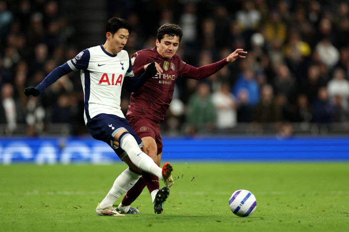 The key point of escaping Tottenham's no-man to win Europa in SON...Son Heung-min and Salah need scoring ability