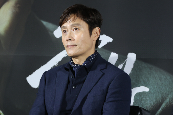 Lee Byung-hun ♥ Lee Min-jung is interested in when it will be released