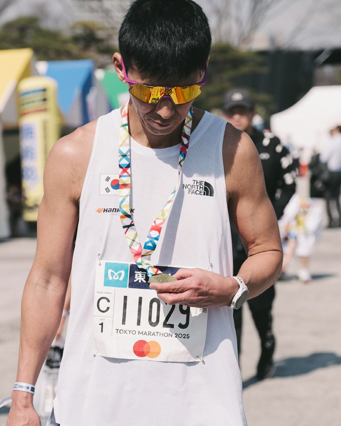 Sean, ♥ Jung Hye-young will be surprised, too. After finishing the marathon, six toenails fell out