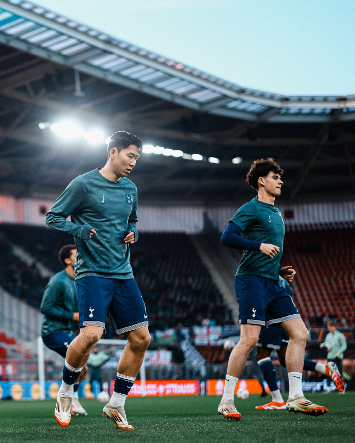 Shocking! Son Heung-min (four points) was not influential in ratings. Criticized...Tottenham Europa is on the verge of elimination from the round of 16