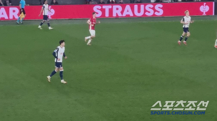  Tottenham's worst graduation game! Just one shot on target. Son Heung-min played in 71 minutes and lost away to Alkmaar