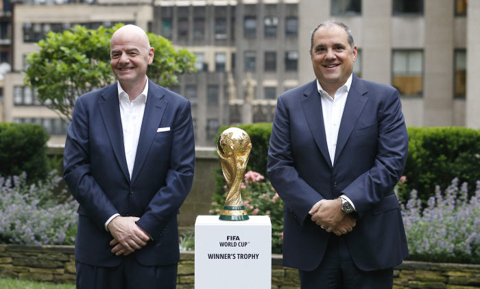 Infantino's up! FIFA works hard to send China World Cup...Good Opportunity for 64 Countries to Review Expansion