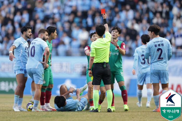  Joo Min-gyu's goal  Lee Chang-geun's good defense  Daejeon, which fought with 10 official Seungris, beat Daegu 21 to regain the lead