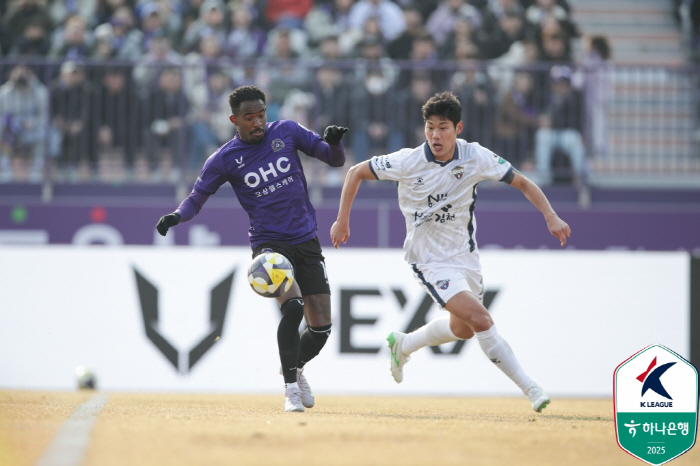  Joo Min-gyu's goal  Lee Chang-geun's good defense  Daejeon, which fought with 10 official Seungris, beat Daegu 21 to regain the lead