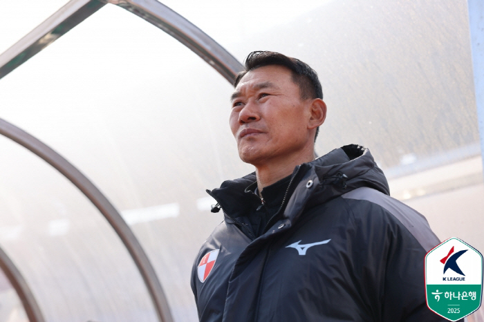 Wonjeong Busan beat Science Bucheon 20 for the first time in 3 games...Villero's K-League debut goal with a wonder goal