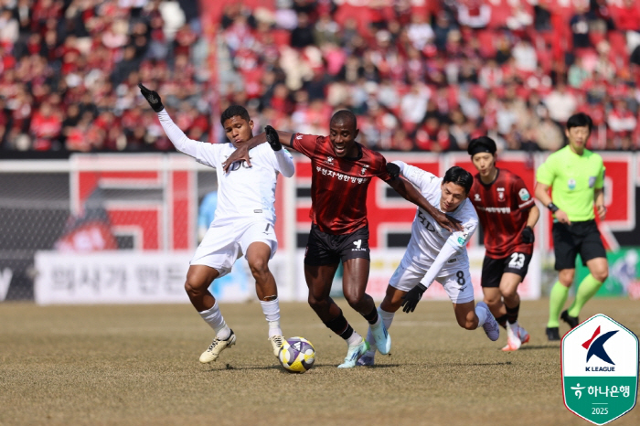 Wonjeong Busan beat Science Bucheon 20 for the first time in 3 games...Villero's K-League debut goal with a wonder goal