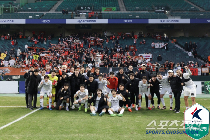 Gangwon coach Chung Kyung-ho would not have won today without his special praise and brilliant performance