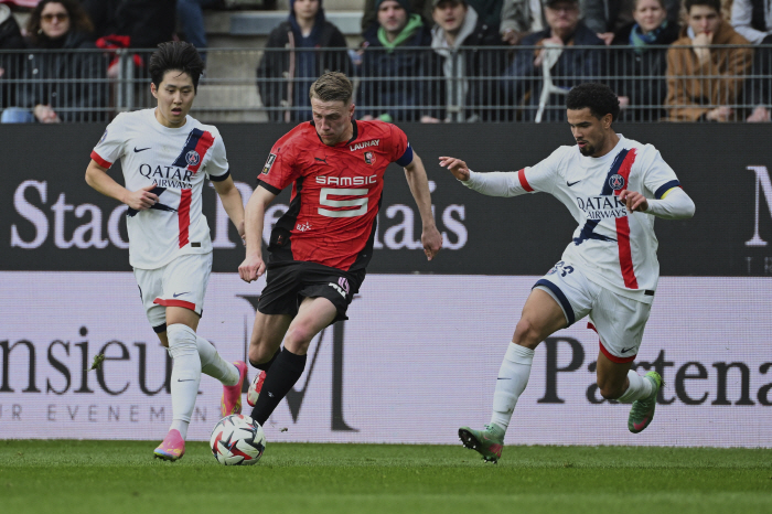 Rumors of the sale → Lee Kang-in, who is in a mess of Manchester United's love call, participated in the 64th minute of his return to the starting lineup, and ran to No. 1 in attack point NOPSG 25