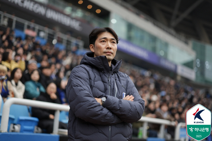 Suwon manager Byeon Sung-hwan has never been able to beat E-Land. The point is patience and balance!