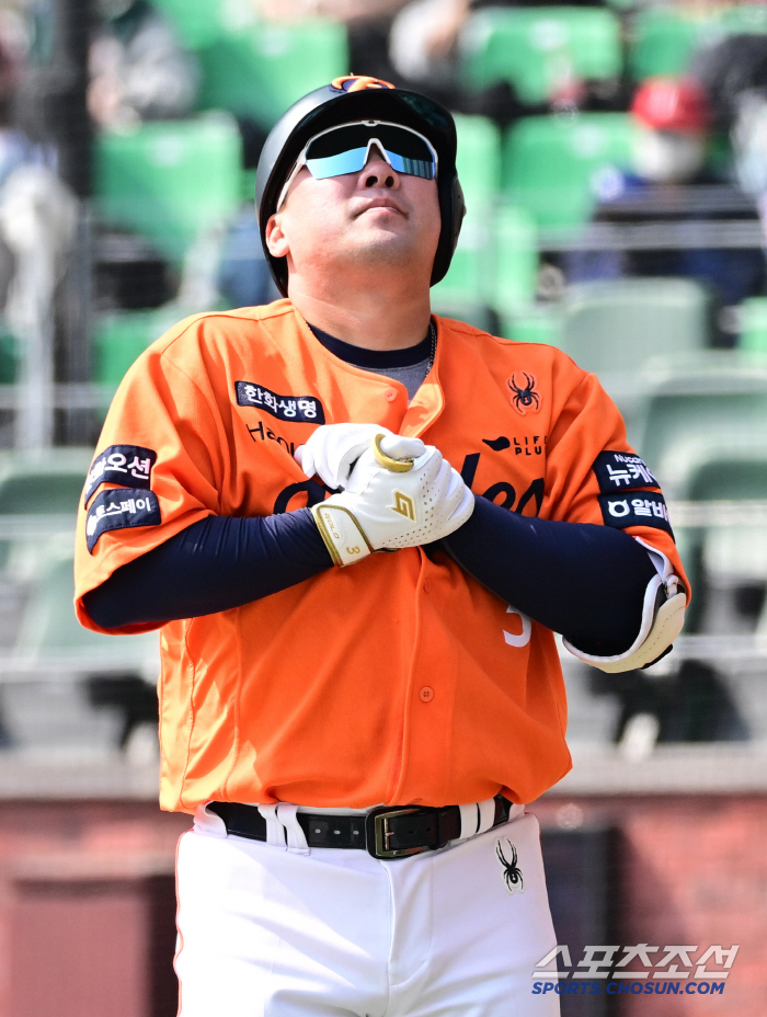 Ahn Chi-hong's heart-throbbing soldering properly, Hanwha Eagles swept away their surprised hearts 