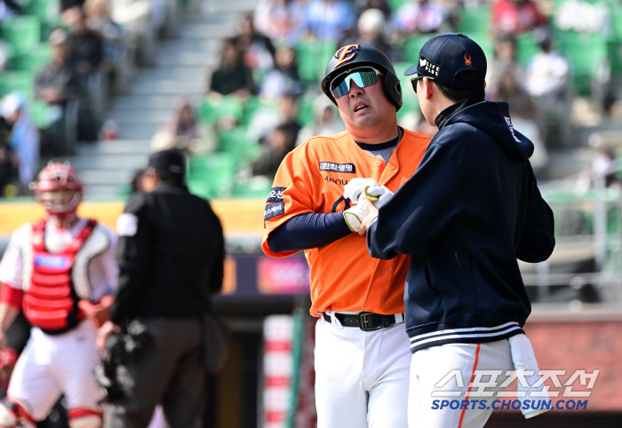 Ahn Chi-hong's heart-throbbing soldering properly, Hanwha Eagles swept away their surprised hearts 