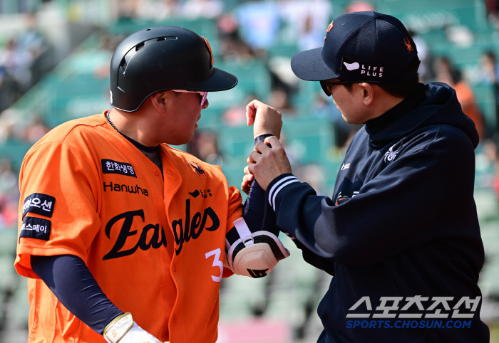 Ahn Chi-hong's heart-throbbing soldering properly, Hanwha Eagles swept away their surprised hearts 